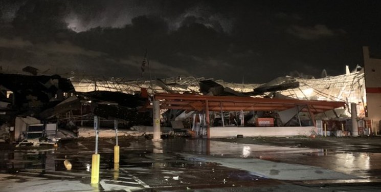 طوفان آمریکا را مجبور به تخلیه تاسیسات نفتی در خلیج مکزیک کرد