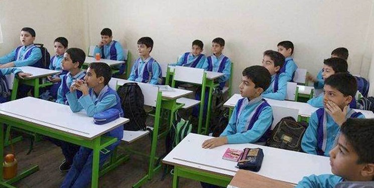 فارس من| ناگفته‌های معلمان مدارس غیردولتی/ از حقوق کم و عدم بیمه تا درخواست استخدام