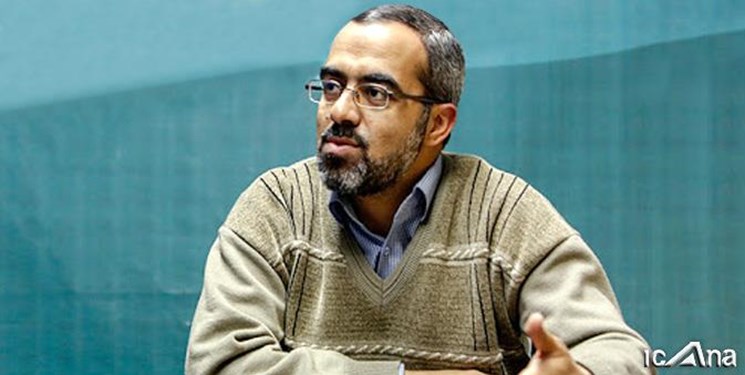 زنگنه طرح پیش فروش نفت را برای تامین کسری بودجه وزارتخانهاش طراحی کرده است