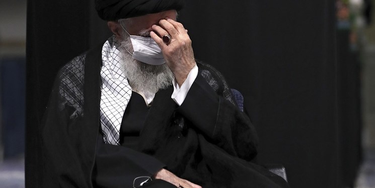 مراسم عزاداری شب هشتم ماه محرم با حضور رهبر انقلاب برگزار شد