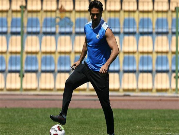 خط قرمز فرهاد روی سه اسم/ جوانانی که از لیست استقلال در دربی خط خوردند!