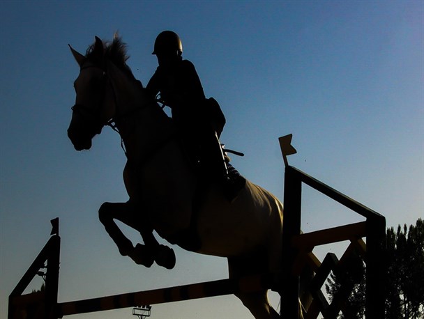 پرش با اسب جام صدران پیشرو| مسابقات بدون تماشاگر برگزار می‌شود
