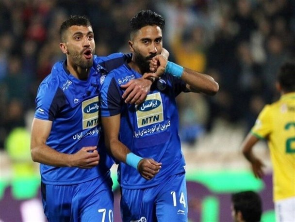 بازیکنان مغضوب فرهاد بخشیده شدند/ دانشگر و باقری در دربی حضور خواهند داشت