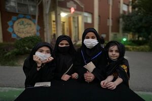 برپایی ایستگاه صلواتی با پول تو جیبی +عکس ایستگاه شروع شیدایی/ امام حسین ما را از آسمان میبیند