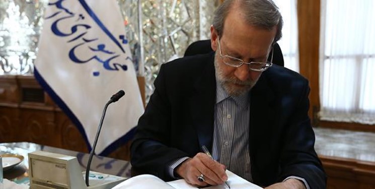 تسلیت علی لاریجانی در پی درگذشت حاج محمد عرب
