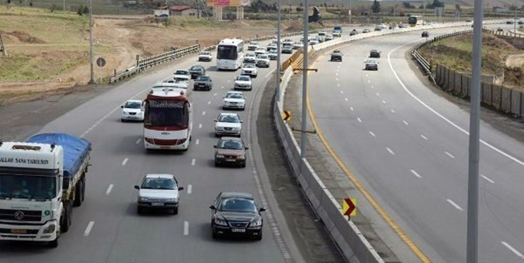 ترافیک نیمه‌سنگین در آزادراه‌های قزوین- کرج و کرج- تهران