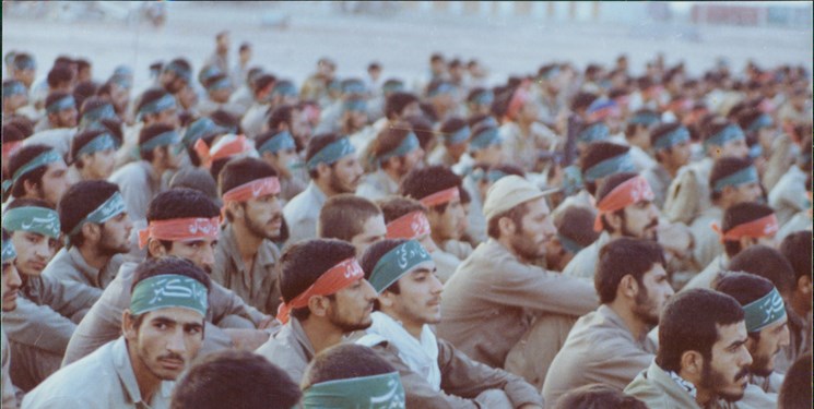 برگزاری نشست‌های دانشجویی درباره دفاع مقدس در نمایشگاه « اقتدار ۴۰ »