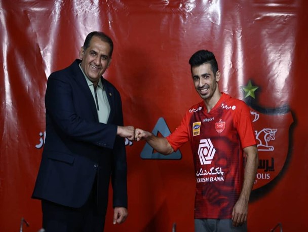 پهلوان سرخ‌پوش!/ مدافع ذوب‌آهن به پرسپولیس پیوست