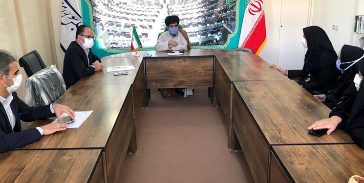 قدردانی از جانفشانیهای کادر درمان در مقابله با ویروس کرونا