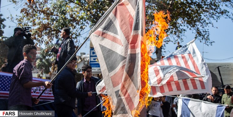 ۱۳ آبان و افول قدرتهای استکباری