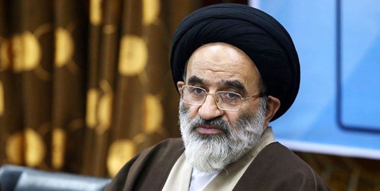 مشکلات اقتصادی آن‌قدر بزرگ شده که فرهنگ را به حاشیه برده است