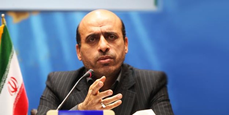 حقوق 4 هزار عضو هیات مدیره شرکت‌های وزارت تعاون را خرج معیشت مردم کنیم