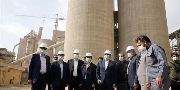 تلاش مجمع نمایندگان تهران برای رفع حاشیه‌نشینی پایتخت/ بررسی مشکلات تولیدی و زیست‌محیطی سیمان تهران