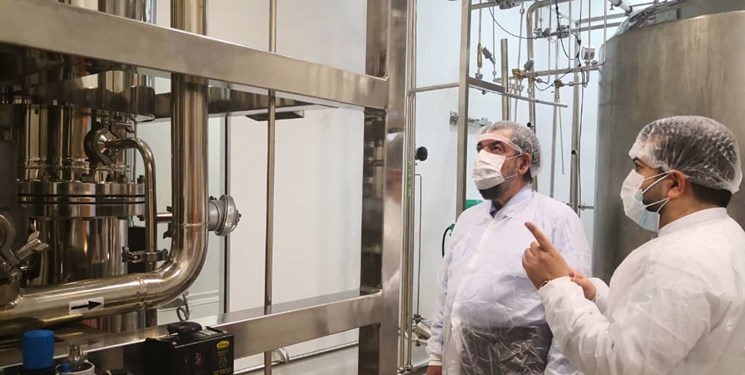 بازدید دبیر مجمع تشخیص مصلحت نظام از دو شرکت فعال در صنعت بیوتکنولوژی و داروسازی