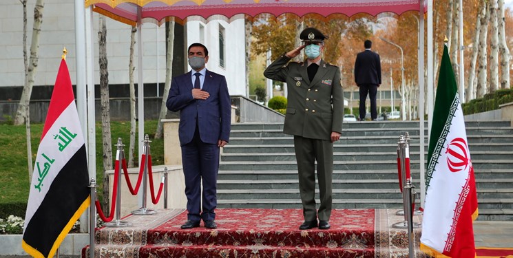 دیدار و گفتگوی وزاری دفاع ایران و عراق/ امیر حاتمی: آماده تأمین نیازمندی‌های نیروهای مسلح عراق هستیم