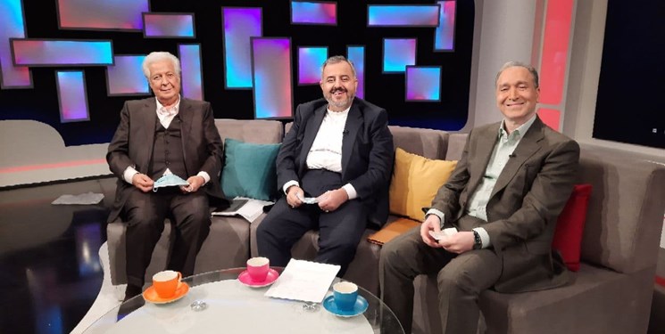 به جای رقابت برای مذاکره با آمریکا به فکر تولیدکننده داخلی باشید