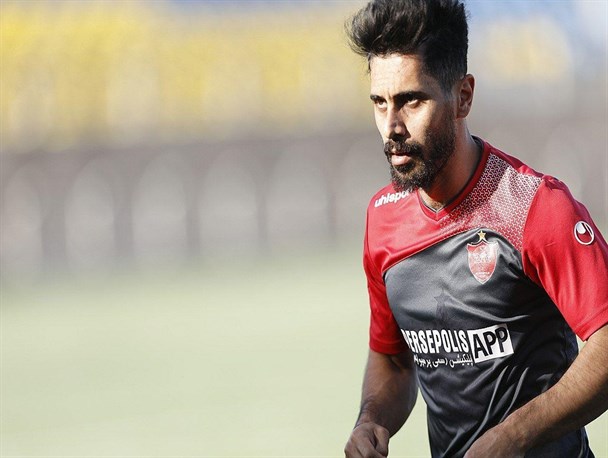 شایعه درگیری لفظی عالیشاه با مربی تیم صحت ندارد/ دلیل کنار گذاشتن او رفتار غیرحرفه‌ای است