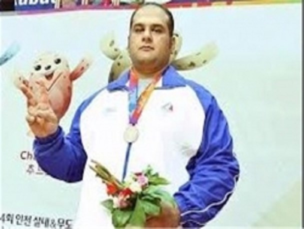 رژیم ترور را به رسمیت نمی شناسیم/ افتخار می کنم در رقابت جهانی مقابل اسرائیل حاضر نشدم