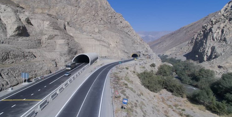 اعمال محدودیت ترافیکی در محور کندوان/تردد روان در جاده‌های شمال و ترافیک در آزادراه قزوین-تهران