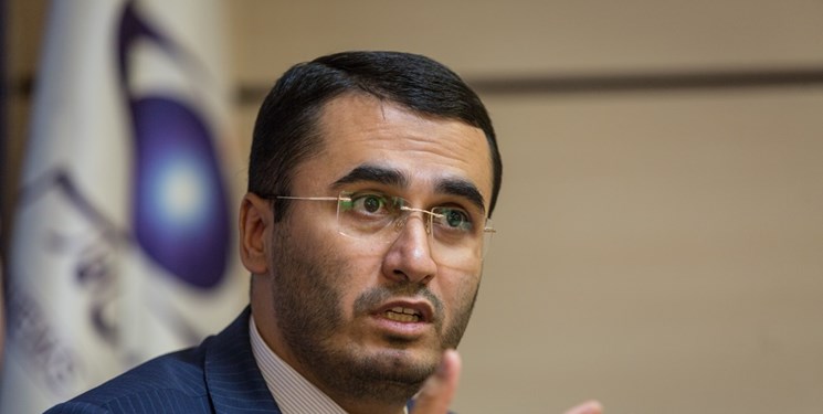 متفکر آزاد: پذیرش FATF دست ما را در شرایط تحریم در برابر دشمن می‌بندد