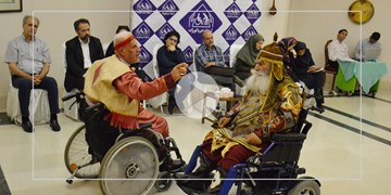 وقتی تئاتر به کمک درمان معلولان می‌آید