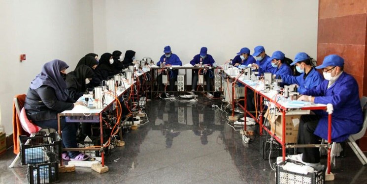 اشتغال سرپرستان خانوار در 486 کارگاره تولید ماسک/ تولید روزانه یک میلیون ماسک