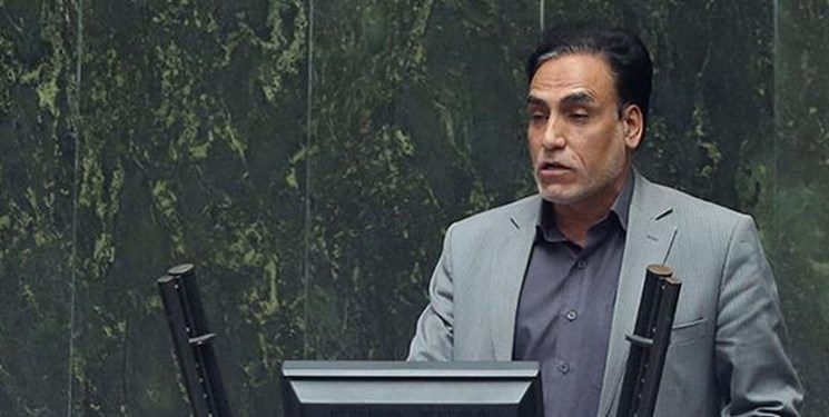 حمایت از کشاورزان و طرحهای اشتغالزایی در اولویت ویژه دولت و مجلس باشد