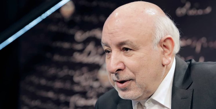 اکبری: والله قسم ذرهای شک به تزریق واکسن ایرانی ندارم/پارازیتها سرطانزا نیستند/روند جالب طرح شهید سلیمانی