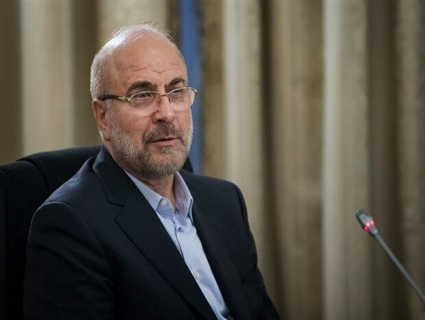 تماس تلفنی رئیس مجلس با مدیرعامل و سرمربی پرسپولیس/ آرزوی موفقیت قالیباف برای سرخ ها