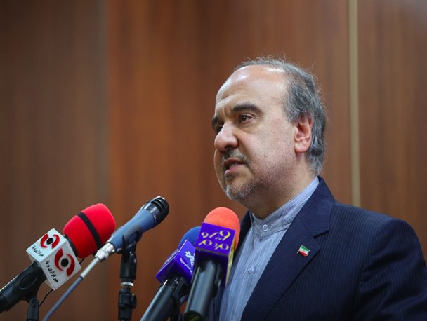 سلطانی‌فر: سردار سلیمانی برای همه ملت آرامش خاطر داشت/ این نسل و آیندگان به وجود این قهرمانان افتخار می‌کند