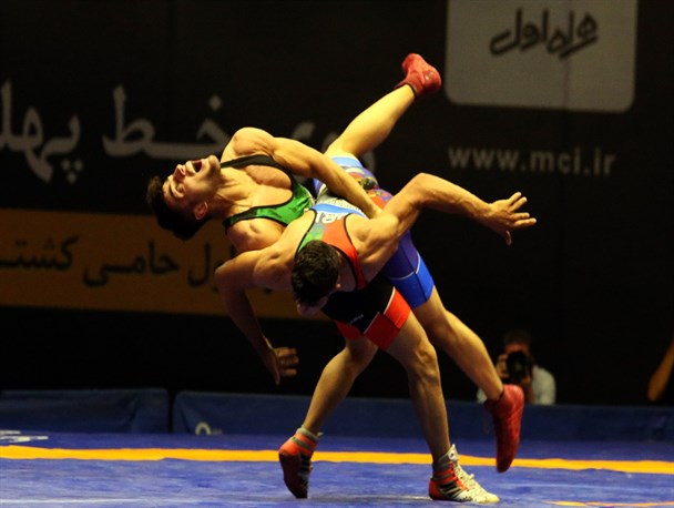 لیگ برتر کشتی فرنگی| زمان و مکان دیدارهای نیمه نهایی و فینال مشخص شد/ ارائه نتیجه منفی تست PCR قبل از ورود به قرنطینه