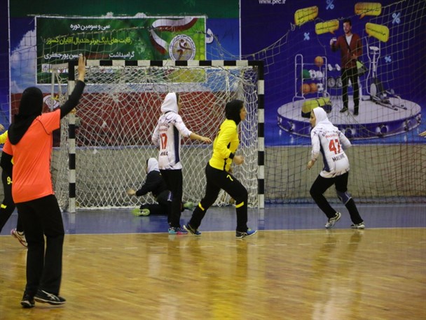 لیگ برتر هندبال بانوان| پیروزی شاملی و تاسیسات دریایی در گروه B