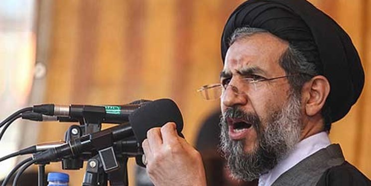 ابوترابی فرد: دنیای اسلام با ایستادگی خود شاهد رویارویی آمریکا با بحرانهای مختلف است