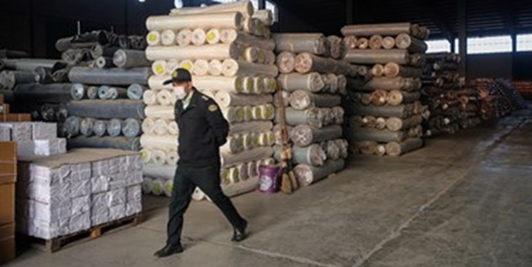 توقیف ۵ میلیاردریالی پارچه قاچاق در بازار تهران