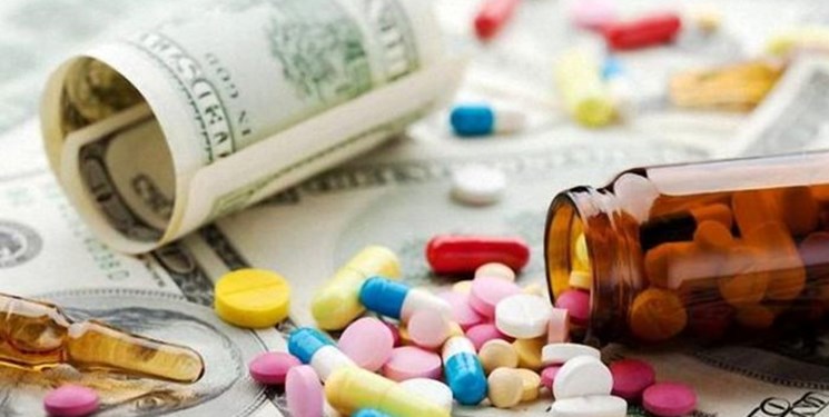 ذخایر مواد اولیه تولید دارو به کمترین میزان رسید/ ارز دو نرخی منجر به کمبود دارو می‌شود