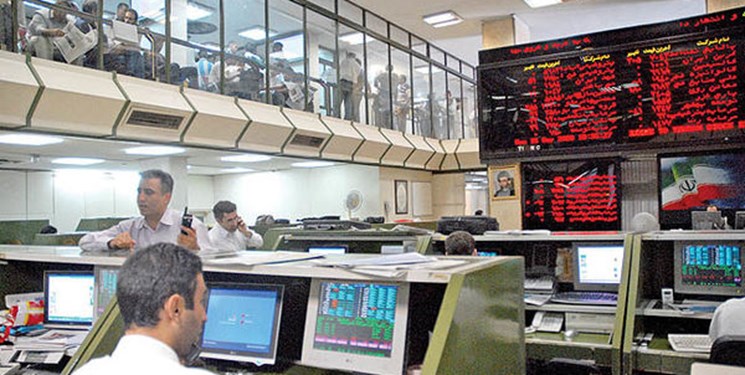 ترس از افت بیشتر قیمت سهام، دلیل تشکیل صف های میلیونی فروش