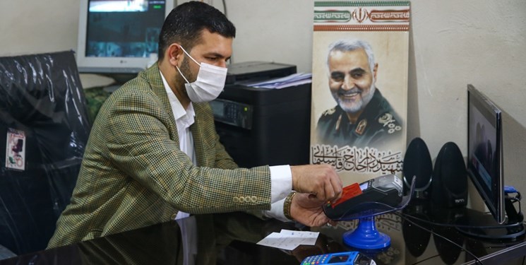 دستگیری از محرومین «بهحساب حاجقاسم»/ مردم: سردار پشتیبان ما بود؛ رفت بیپناه شدیم