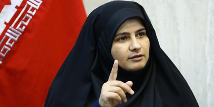 پاشایی: دولت به جای دعواهای سیاسی تلاش خود را صرف معیشت مردم کند