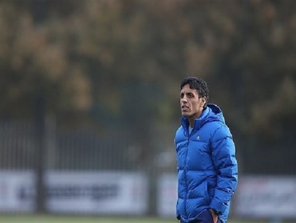 خطیبی: داوران اگر حق‌مان را می‌خورند، با بازیکنان ما بد برخورد نکنند/ مدیران غیرفوتبالی از فوتبال دور شوند