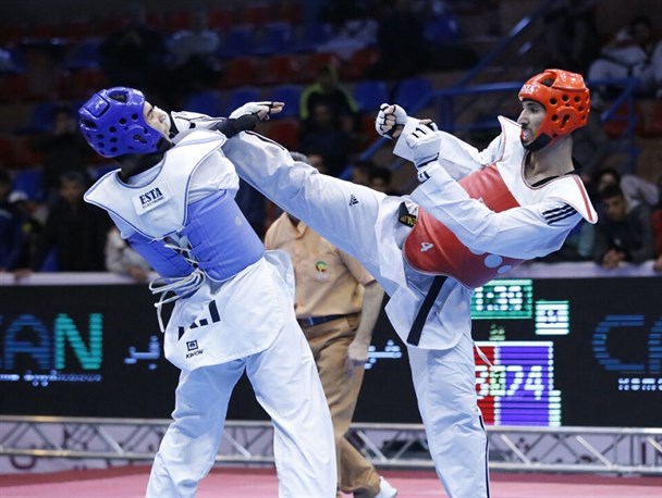 لیگ برتر تکواندو| نتایج کامل رقابت‌های روز اول مرحله نخست گروه ب اعلام شد/ درگیری عجیب ساعی در سالن