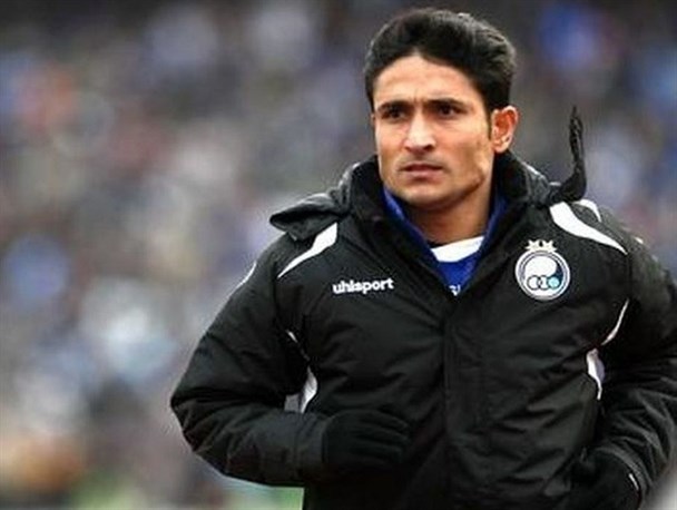 اکبری: تیمی که تاکتیک دارد، «داد و فریاد» نمی‌کند/ استقلال از داوری ضربه نخورد، کادرفنی حواشی را مدیریت کند!