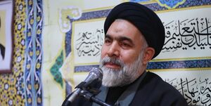 یک استاد اخلاق: طلبه خوب جای منبر با رفتارش مردم را هدایت می‌کند