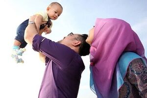 والدین در تربیت کودک نمایه تربیت فرزند نمایه والیدن نمایه تربیت نمایه خانواده نمایه