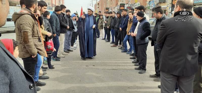 طلبهای که عطای تدریس را به لقای خادمی مردم بخشید+عکس