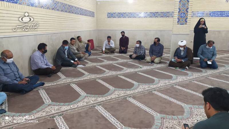 طلبه آچار به دست، آداب و رسوم غلط را برانداخت + عکس