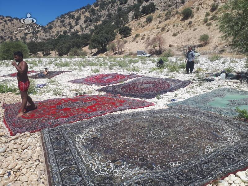 طلبه آچار به دست، آداب و رسوم غلط را برانداخت + عکس