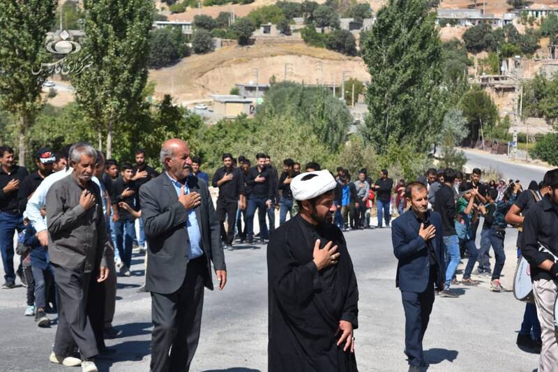 طلبه آچار به دست، آداب و رسوم غلط را برانداخت + عکس