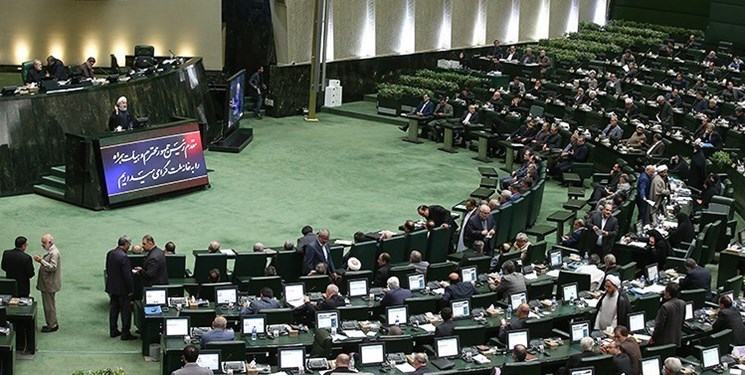 پاسخ معاونت قوانین مجلس به معاون پارلمانی دولت/ مجلس کلیات بودجه را رد کرده و طبق قانون دولت باید لایحه مجدد ارائه کند