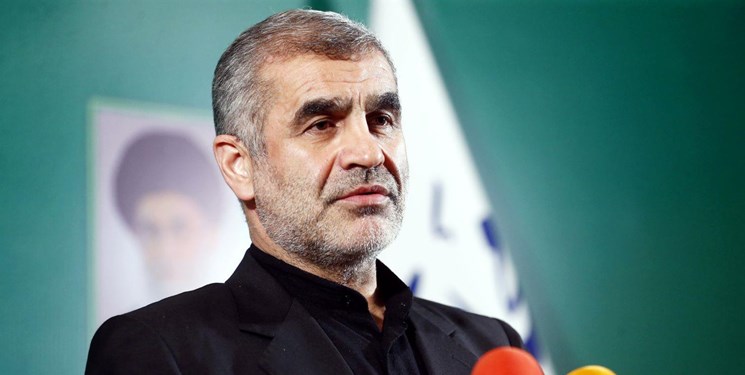 نیکزاد: حفظ حرمت خانواده شهدا واجب است/ چرایی مصادره منزل خانواده سه شهید را پیگیری میکنم