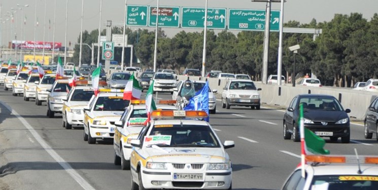 حضور مدیر عامل و کارکنان گروه صنعتی ایرانخودرو در راهپیمایی خودرویی ۲۲ بهمن